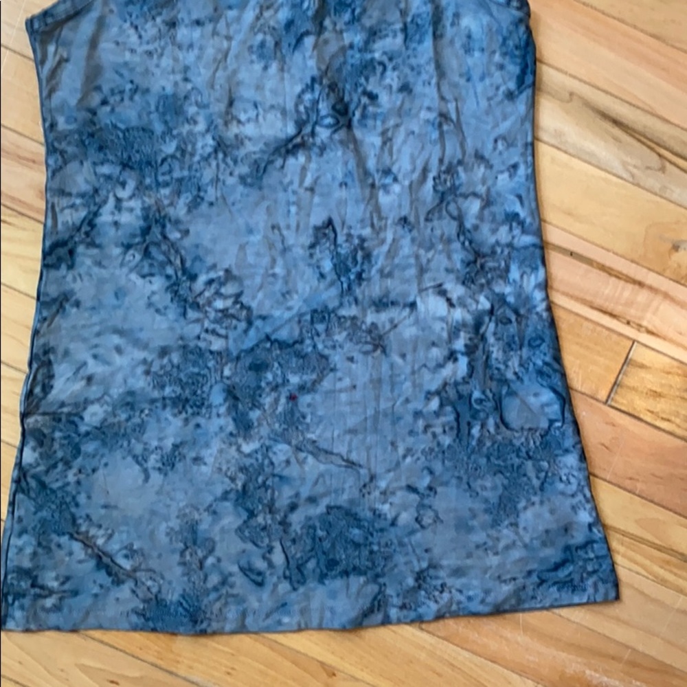Tank Top - Picture 3 of 5